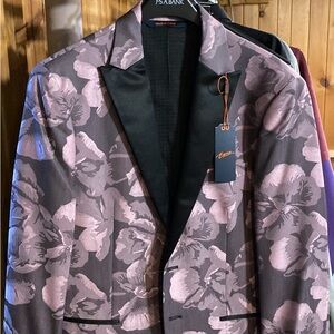 Egara tuxedo 42R peak lapel brand new with tags